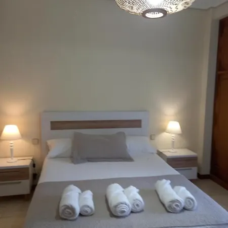 Primera Linea Playa D Samil 아파트 *