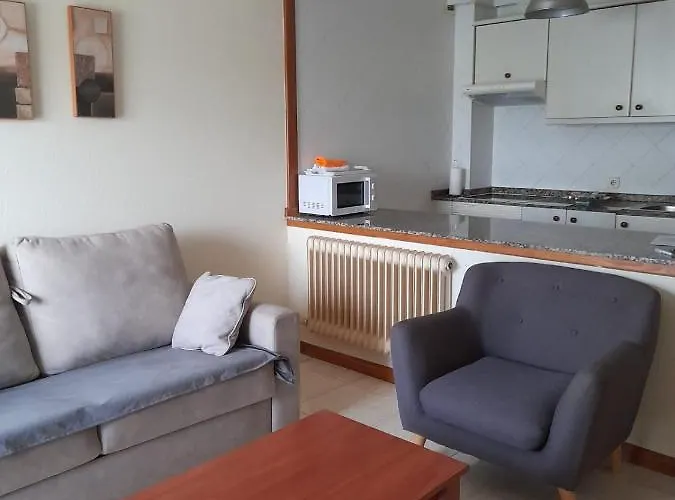 Primera Linea Playa D Samil * Vigo